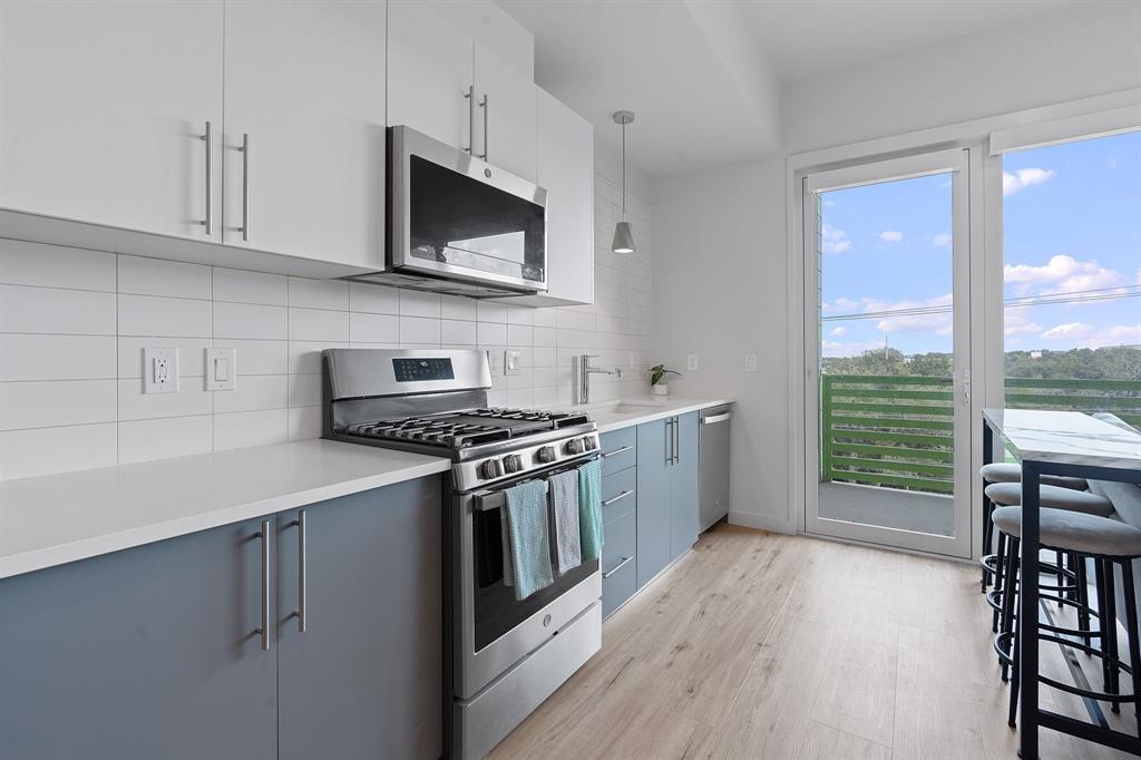 4004 Banister Ln in Austin, TX - Building Photo