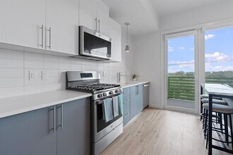 4004 Banister Ln in Austin, TX - Building Photo - Building Photo