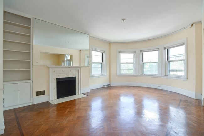 856 Beacon St, Unit 2 in Boston, MA - Building Photo - Building Photo