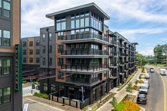 The Kingsman in Charlotte, NC - Building Photo - Building Photo