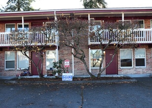 Horizon Park Apartments in Edmonds, WA - Building Photo - Building Photo
