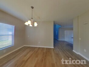 1438 Delano Trent St, Unit B103 in Ruskin, FL - Building Photo - Building Photo