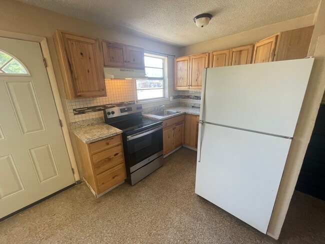 706 Orange Ave, Unit 1 in Daytona Beach, FL - Building Photo - Building Photo