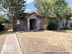 1801 Quail Run Dr in Garland, TX - Building Photo
