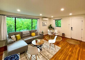 709 Nelson Dr in Charlottesville, VA - Building Photo