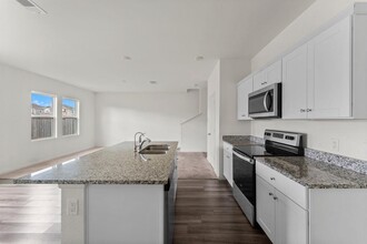 662 Amesbury Rd in Montgomery, TX - Building Photo - Building Photo