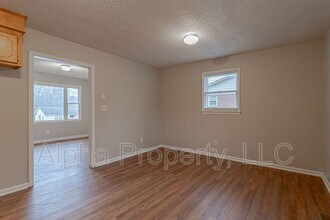 30 Cox St in Travelers Rest, SC - Building Photo - Building Photo