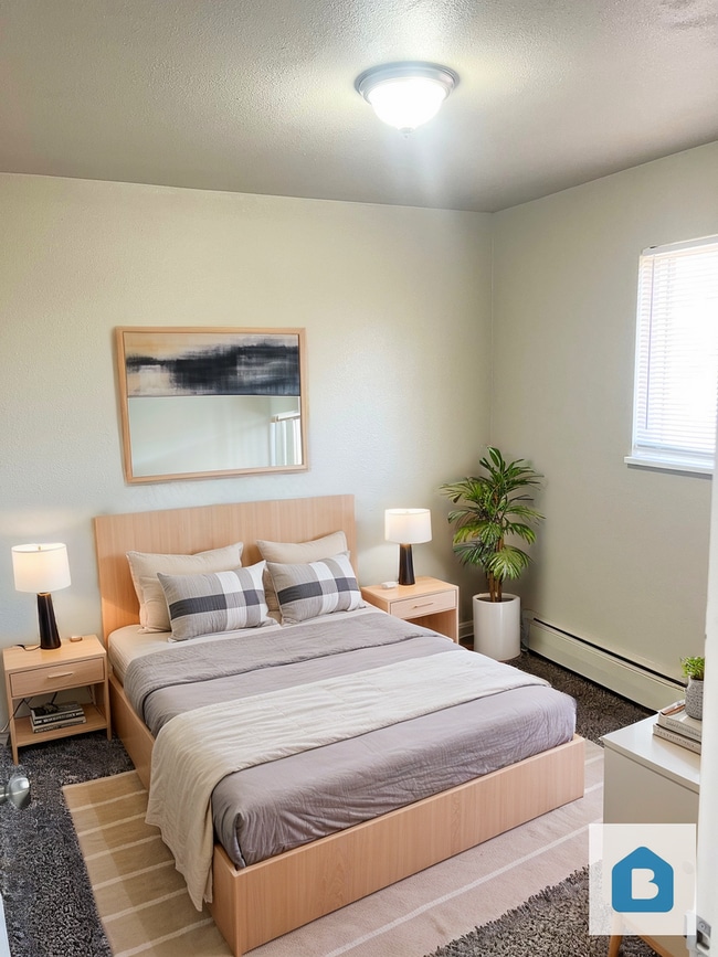 property at 1021 W Vermijo Ave