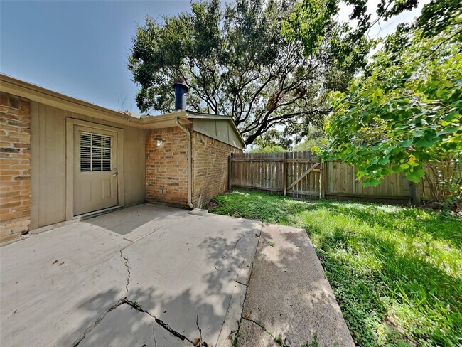 22703 Post Gate Dr in Spring, TX - Building Photo - Building Photo