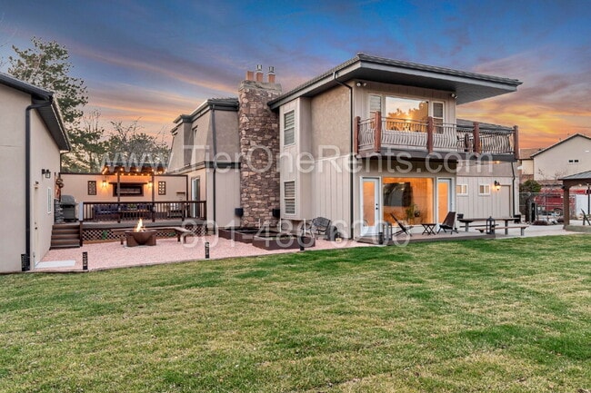 10971 Cindy Cir in Sandy, UT - Building Photo - Building Photo