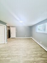 1650 Boston St in Aurora, CO - Building Photo
