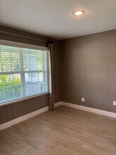 2211 Elegant Mnr Cir in Edgewater, FL - Building Photo - Building Photo