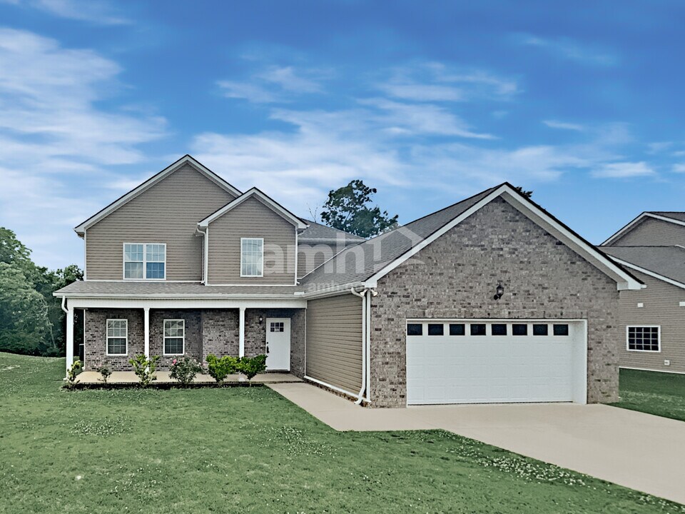 913 Beverly Ct in Spring Hill, TN - Building Photo