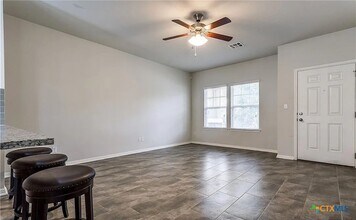 159 Wainscot Oak Wy in San Marcos, TX - Foto de edificio - Building Photo