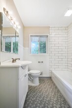 6332 Xerxes Ave S in Edina, MN - Foto de edificio - Building Photo