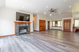 51 Depot Rd in Hampton Falls, NH - Building Photo - Building Photo