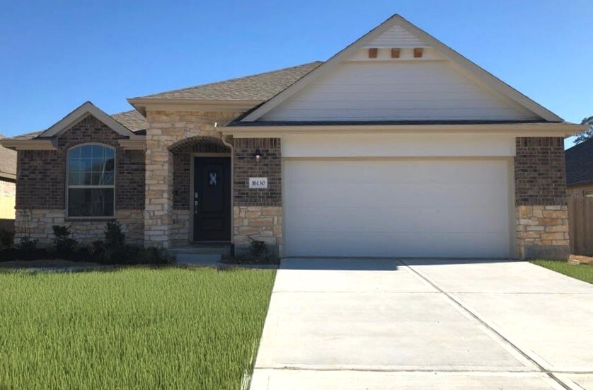 16130 Barge Way in Crosby, TX - Building Photo