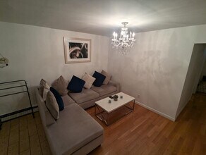 304 E 34th St in New York, NY - Building Photo - Building Photo