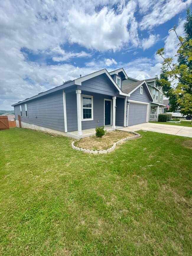 31578 Acacia Vis in Bulverde, TX - Building Photo - Building Photo