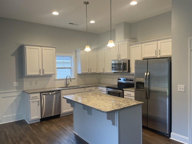 120 Emerson Ln in Sneads Ferry, NC - Building Photo - Building Photo