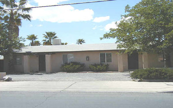 1800 South Sahuara Avenue Apartments in Tucson, AZ - Foto de edificio - Building Photo