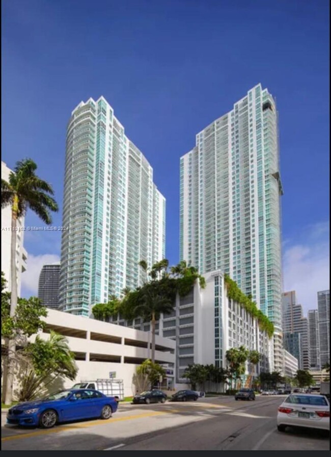 950 Brickell Bay Dr