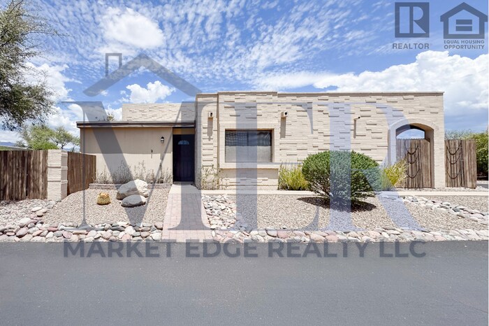 2124 N Calle de la Cienega in Tucson, AZ - Building Photo
