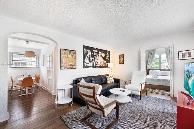 39 Sidonia Ave in Coral Gables, FL - Building Photo - Building Photo
