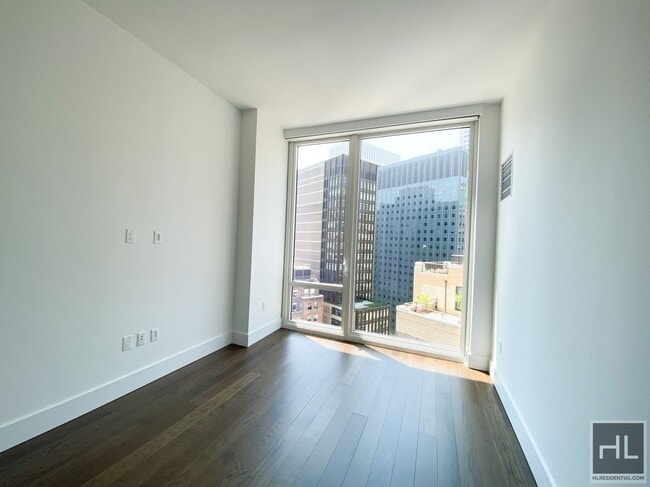 East 44th Street in New York, NY - Building Photo - Building Photo