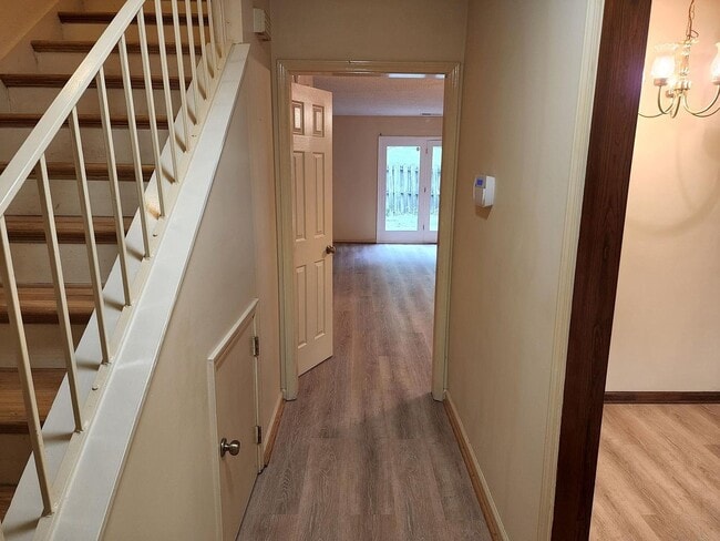 601 Cedar Crest Dr in Hoover, AL - Building Photo - Building Photo
