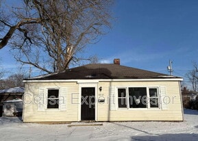 4315 S Colonial Ave in Fort Wayne, IN - Building Photo