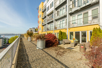 2440 Western Ave, Unit 414 in Seattle, WA - Building Photo - Building Photo