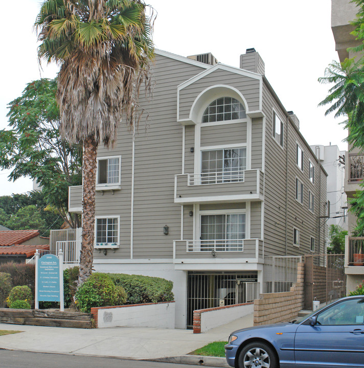 3546 Clarington Ave in Los Angeles, CA - Building Photo