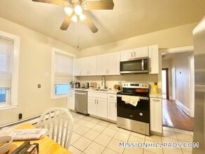 19 Sachem St, Unit 1 in Boston, MA - Building Photo - Building Photo