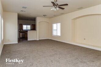 1680 Dark Wolf Ave in Las Vegas, NV - Foto de edificio - Building Photo