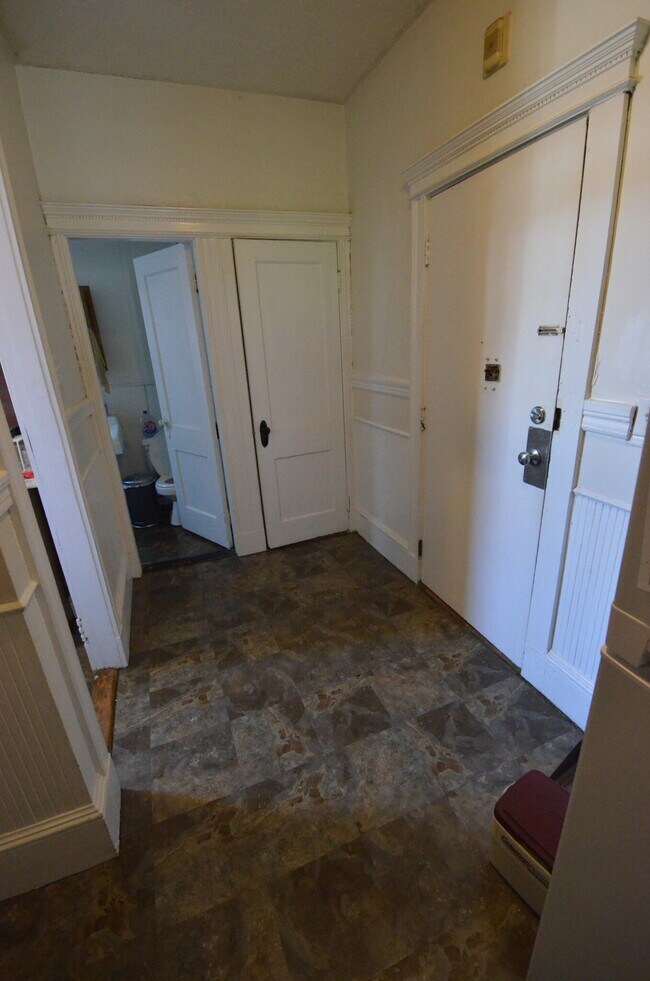 58 Burbank St, Unit 7 in Boston, MA - Building Photo - Building Photo