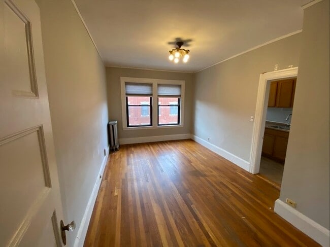 12 Sewall Ave, Unit 312 in Brookline, MA - Building Photo - Building Photo