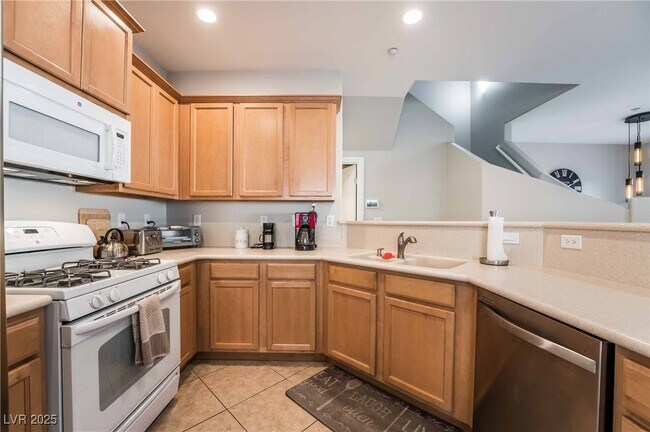10049 Diamond Summit Ct
