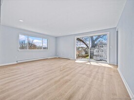 98 Carlton St in New Britain, CT - Building Photo