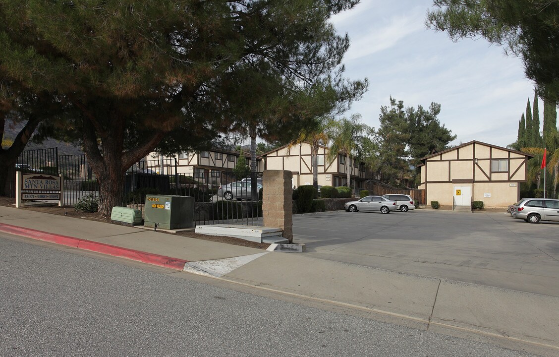 33071-33091 Santa Rosa Dr in Lake Elsinore, CA - Building Photo