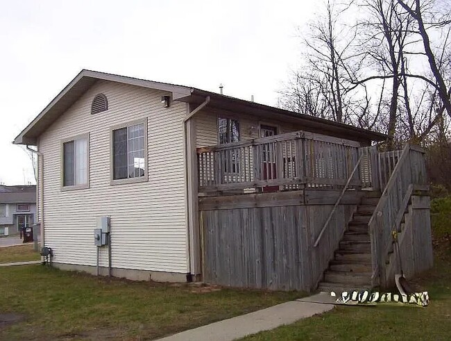 1209 Jack Pine Dr in Kalamazoo, MI - Foto de edificio - Building Photo