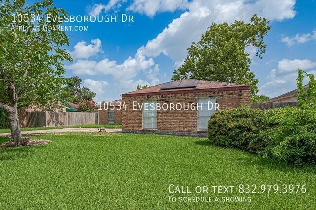 10534 Evesborough Dr in Houston, TX - Building Photo - Building Photo
