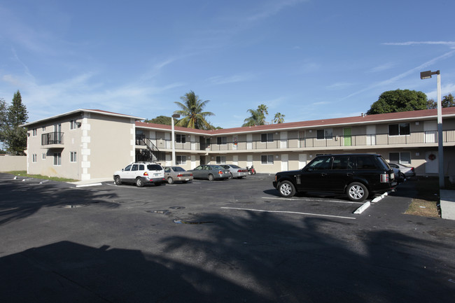 510 New River Apartments in Fort Lauderdale, FL - Foto de edificio - Building Photo