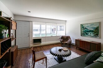 Parker House Apartments in Detroit, MI - Foto de edificio - Building Photo