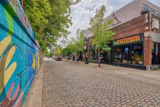 1412 W Morse Ave, Unit 5C in Chicago, IL - Building Photo - Building Photo