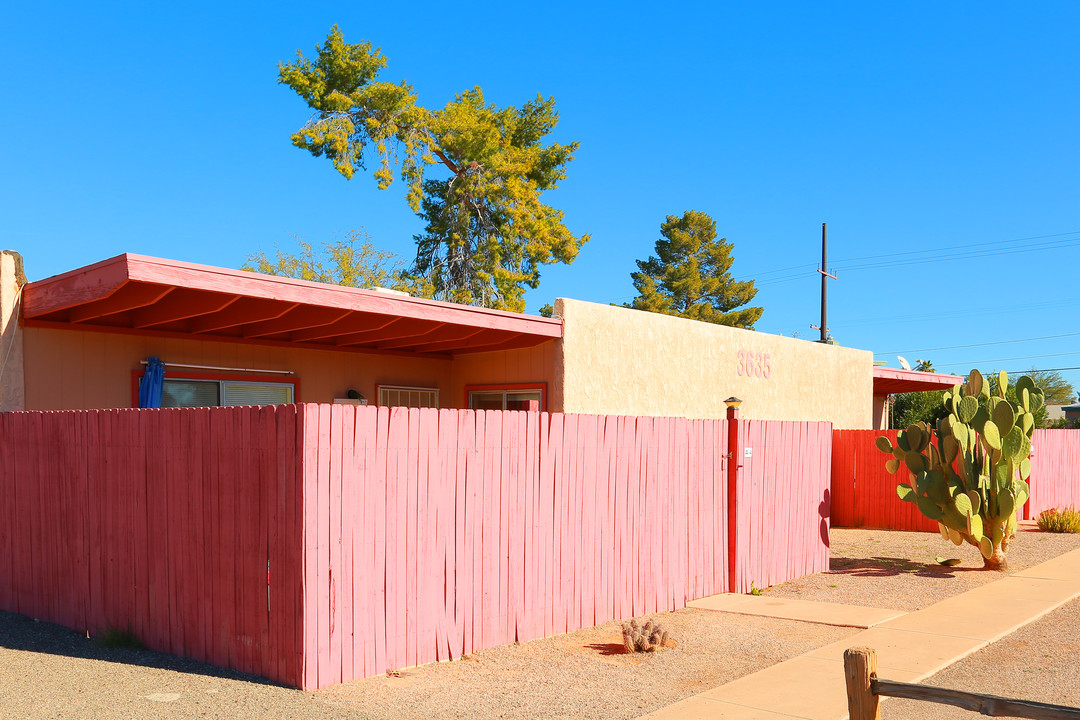 Glenn Plaza Apartments in Tucson, AZ - Foto de edificio