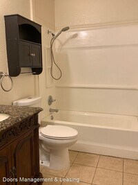 4617 Lehigh St photo'