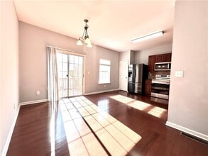 2100 Meadow Peak Rd in Duluth, GA - Building Photo - Building Photo