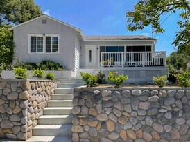 2415 Mayfield Ave in Montrose, CA - Building Photo