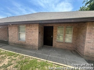 7639 Windsor Oaks in San Antonio, TX - Building Photo - Building Photo